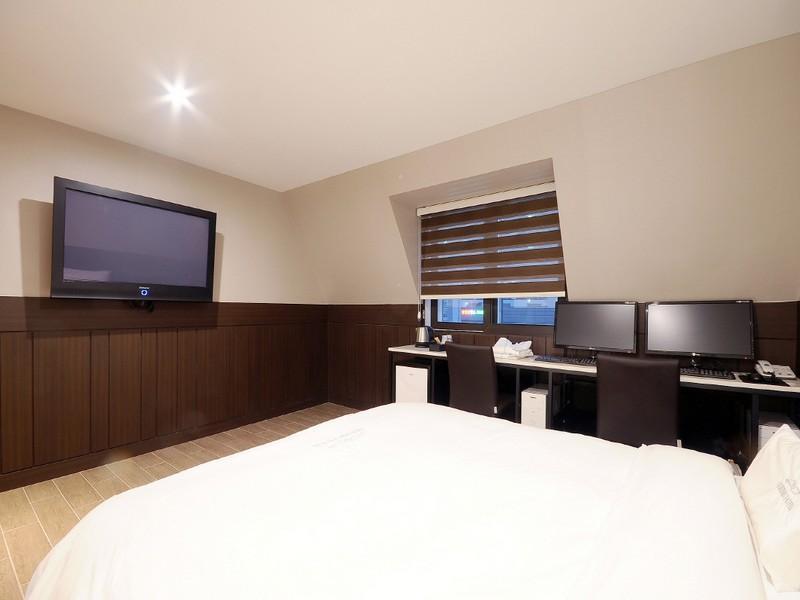 Queens Hotel Seomyeon ปูซาน ภายนอก รูปภาพ